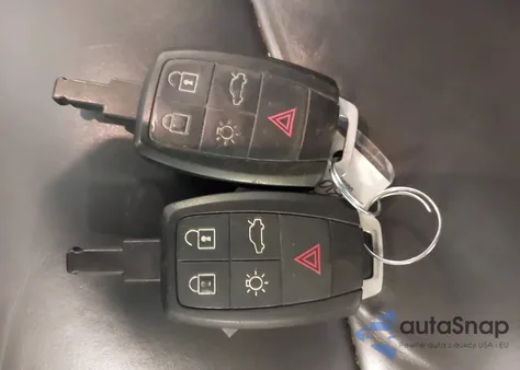 2012 Volvo C70 T5 z USA, uszkodzony, nr VIN YV1672MC7CJ123101